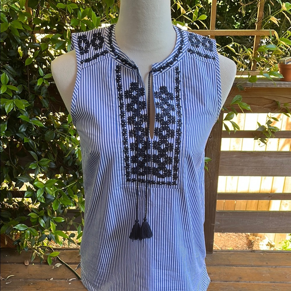 J. CREW Blue and White Sleeveless Tunic with Embroidered Bib Collar
